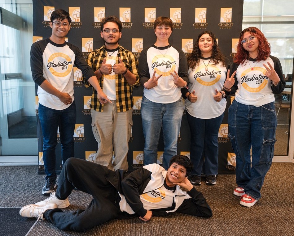 Group of Summer Bridge students